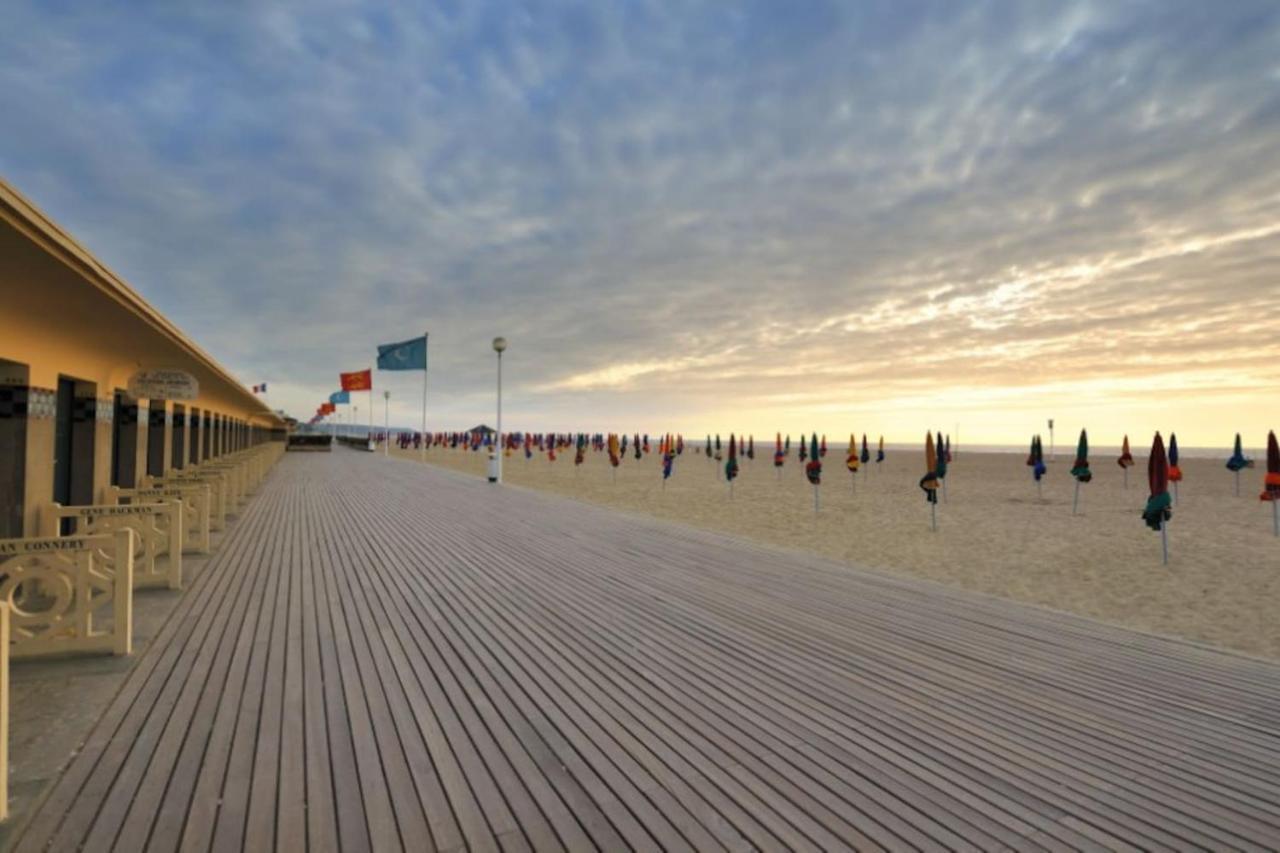 Charmant 3 Pieces Avec Jardin A 5Mn De La Plage Довиль Экстерьер фото